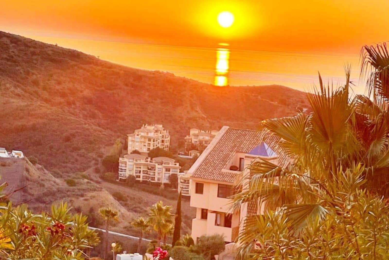 2 slaapkamer Appartement te koop in Calahonda met zwembad - € 369.920 (Ref: 9680544)