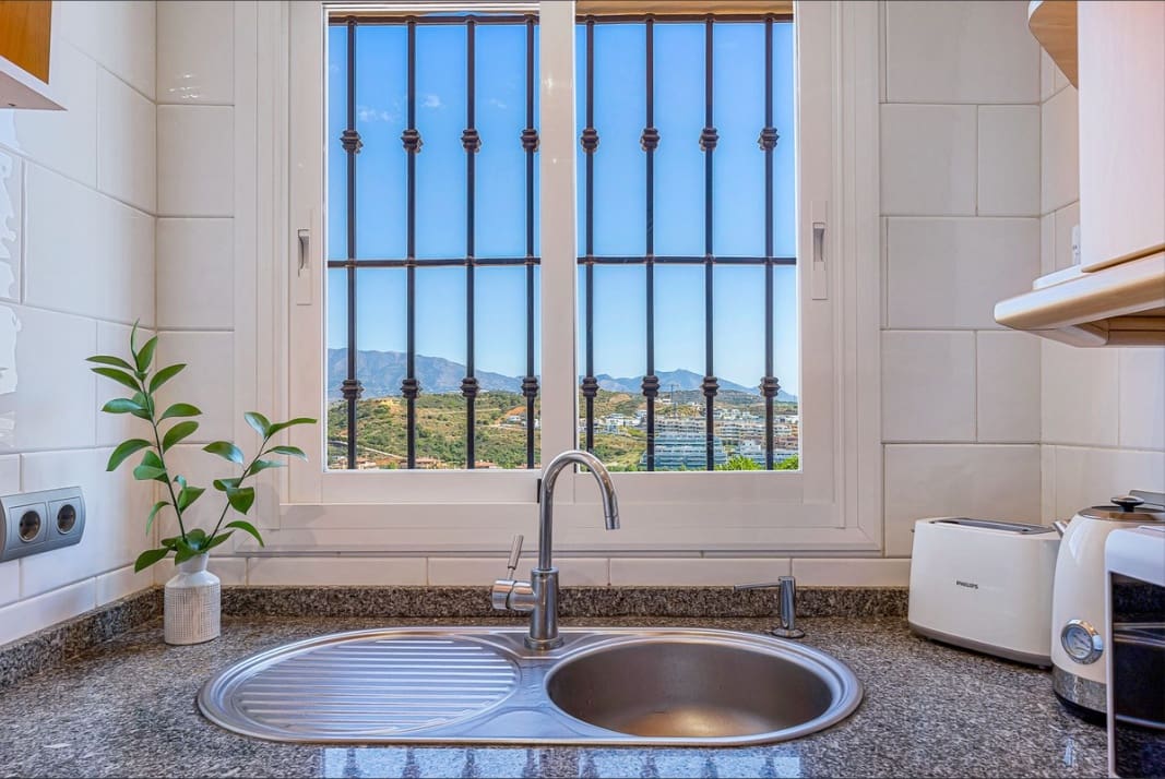 3 slaapkamer Appartement te koop in La Cala de Mijas met zwembad garage - € 369.000 (Ref: 9680557)