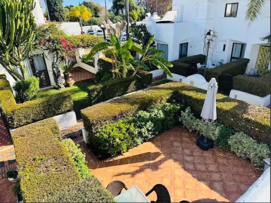 2 soverom Leilighet til salgs i Estepona med svømmebasseng garasje - € 500 000 (Ref: 9682626)