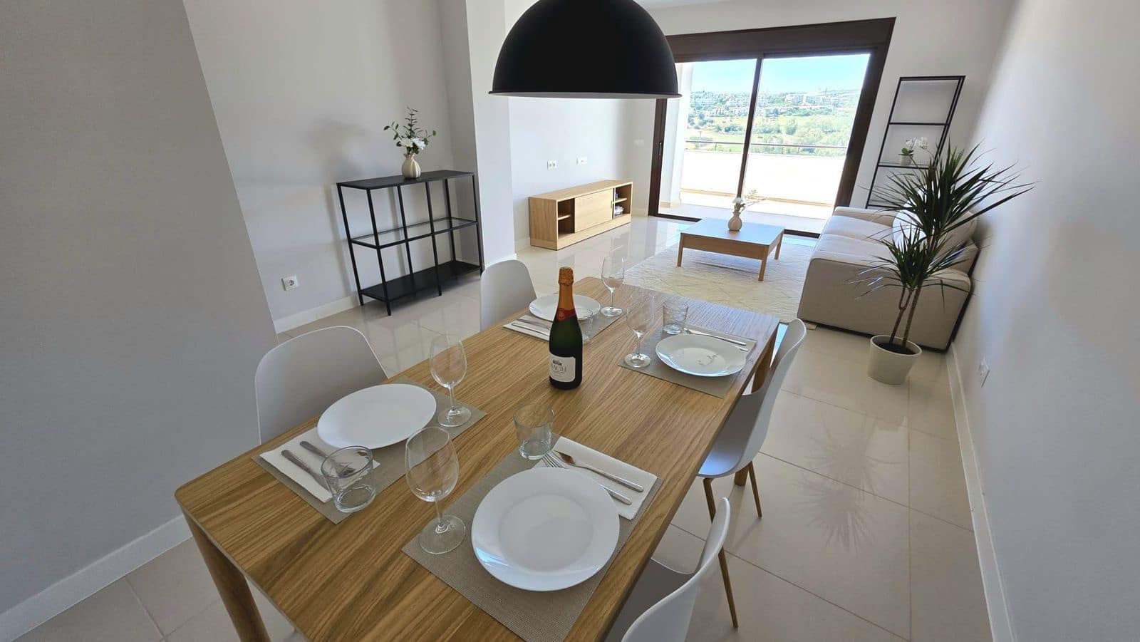 2 slaapkamer Appartement te koop in Estepona met zwembad - € 430.000 (Ref: 9683170)