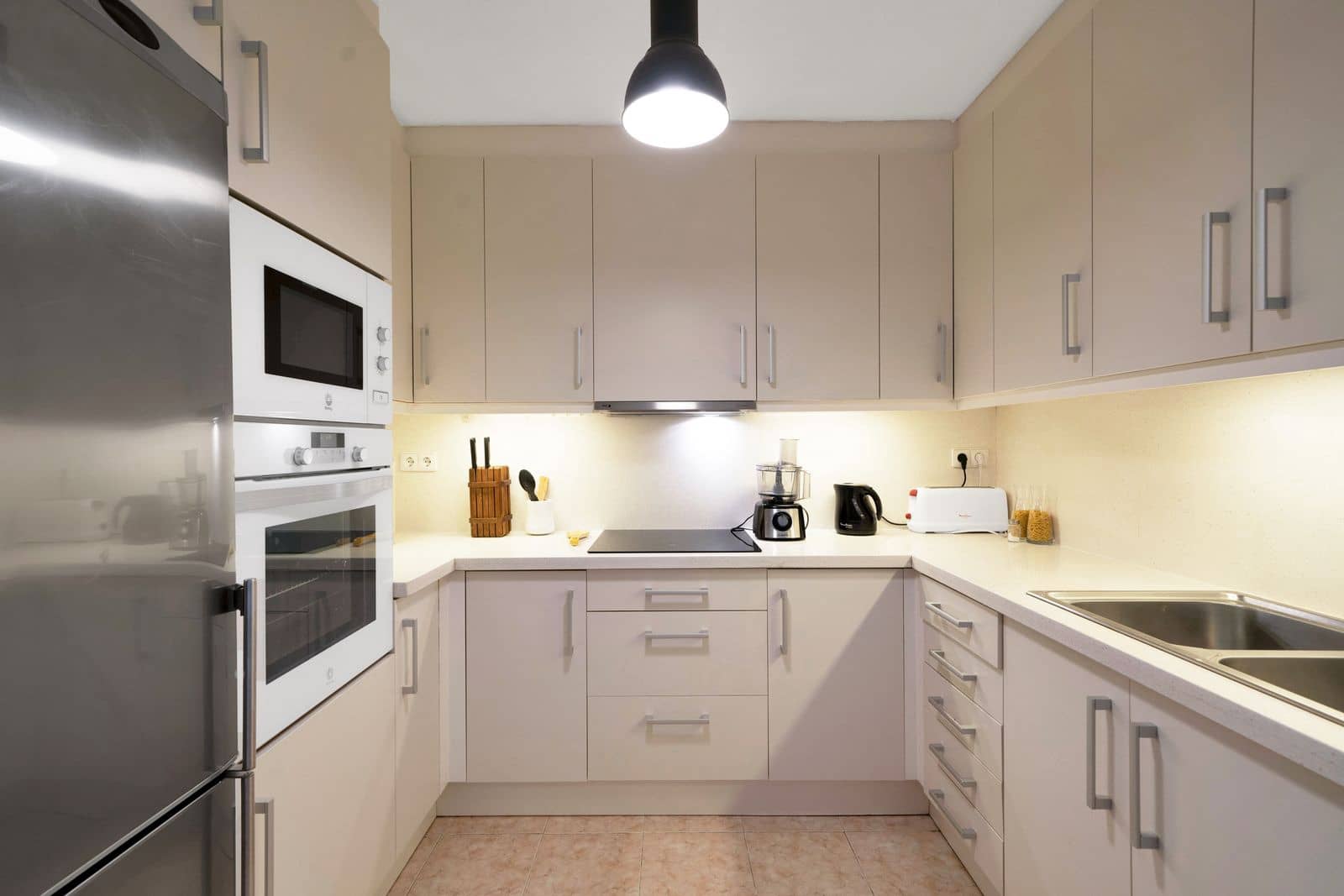 2 slaapkamer Appartement te koop in Estepona met zwembad - € 385.000 (Ref: 9683202)