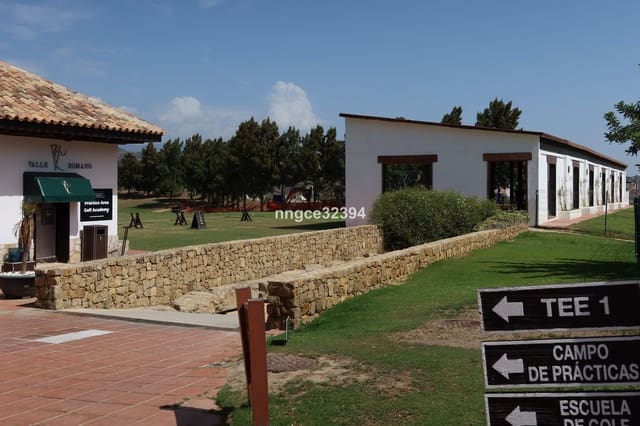 4 quarto Apartamento para venda em Estepona com piscina garagem - 319 000 € (Ref: 9683204)