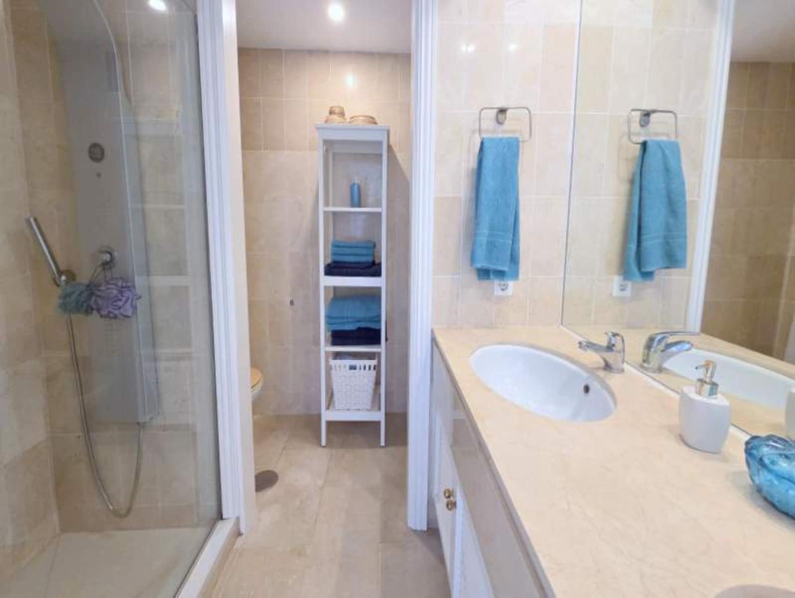 2 soveværelse Penthouse til salg i La Duquesa / Puerto de la Duquesa med swimmingpool - € 295.000 (Ref: 9683264)