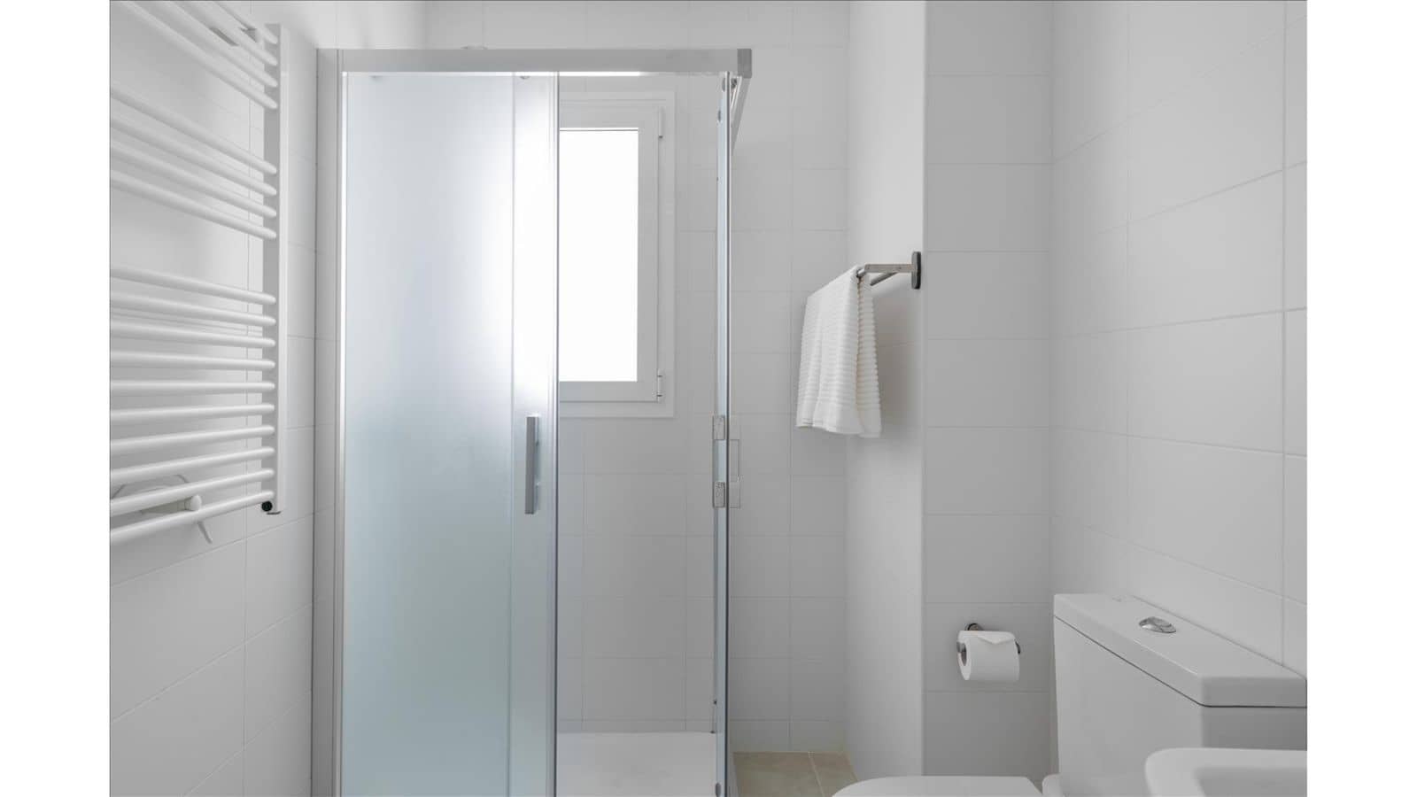 2 makuuhuone Huoneisto myytävänä paikassa Estepona mukana uima-altaan - 400 000 € (Ref: 9683477)