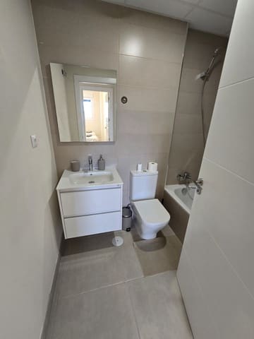 2 soverom Leilighet til salgs i Estepona med svømmebasseng garasje - € 420 000 (Ref: 9683482)