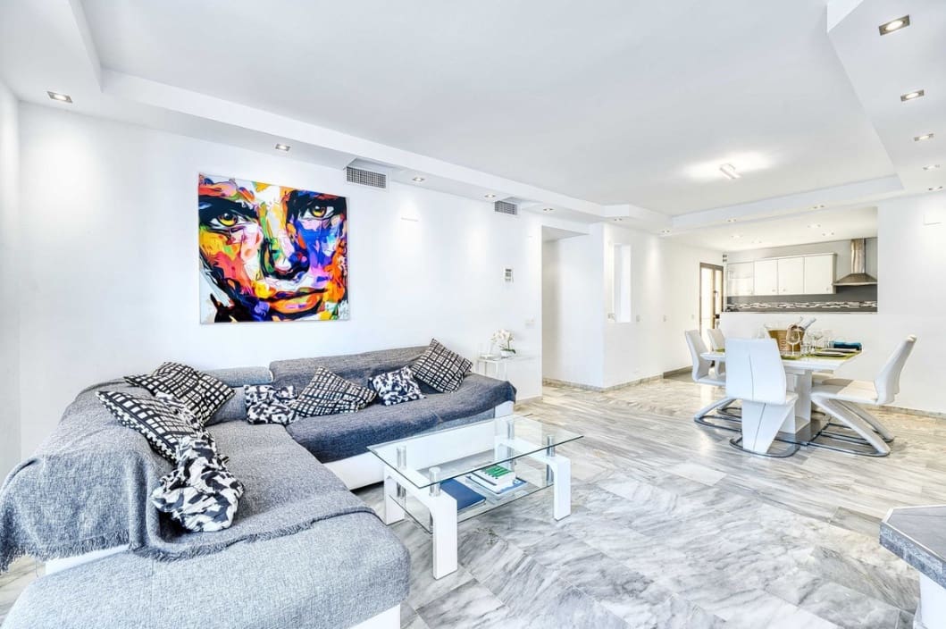 2 quarto Apartamento para venda em Elviria com piscina garagem - 470 000 € (Ref: 9683815)