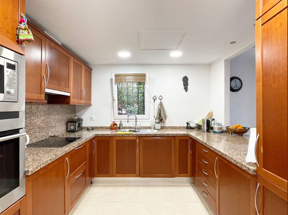 3 makuuhuone Paritalo myytävänä paikassa Riviera del Sol mukana uima-altaan 
autotalli - 507 000 € (Ref: 9686331)