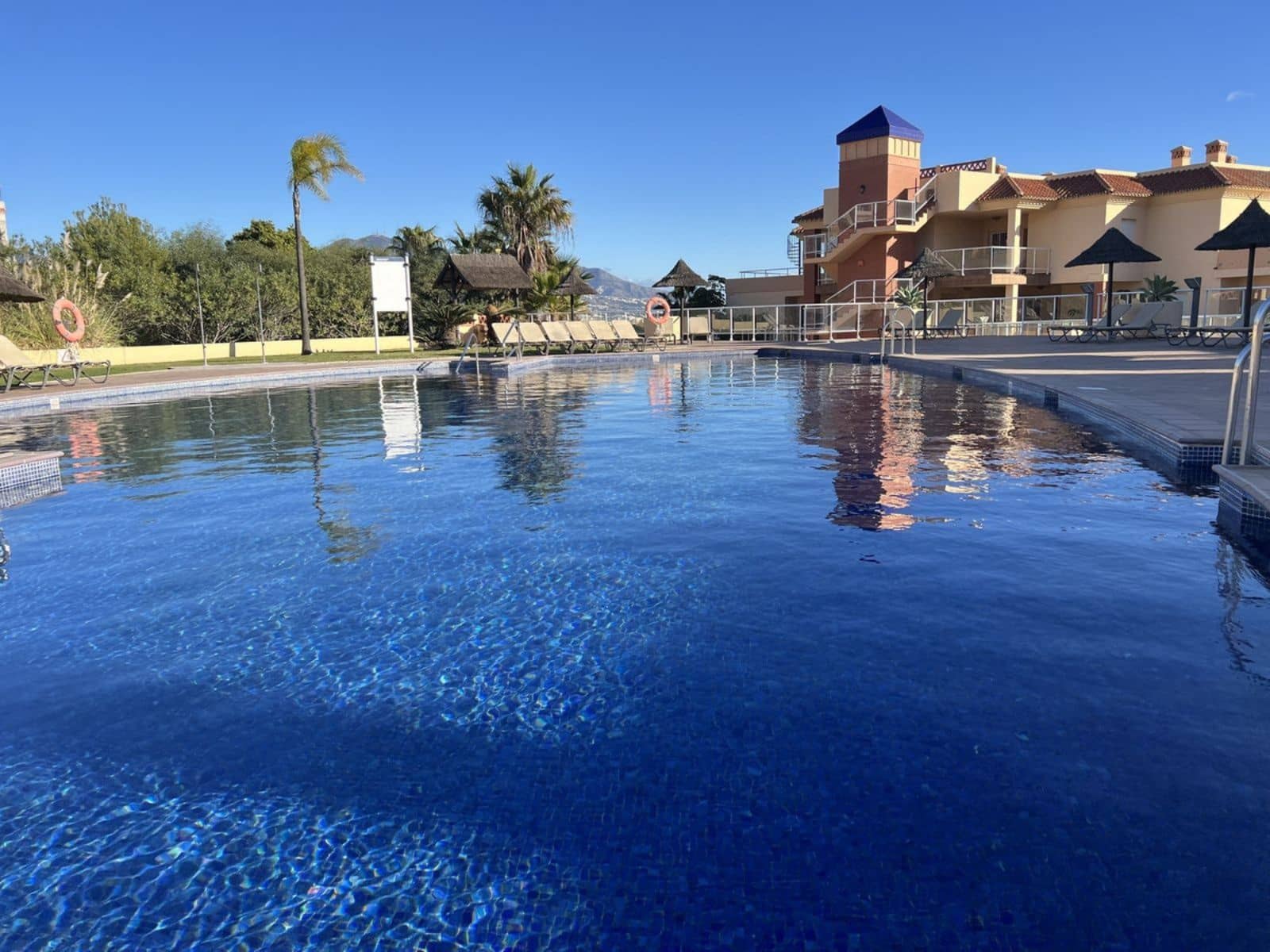 2 soverom Leilighet til salgs i Mijas Costa med svømmebasseng - € 390 000 (Ref: 9686355)