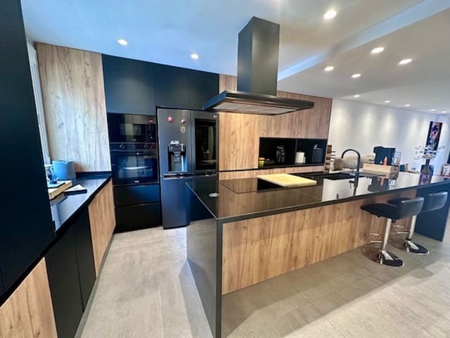 2 quarto Apartamento para venda em Estepona com piscina garagem - 450 000 € (Ref: 9687242)