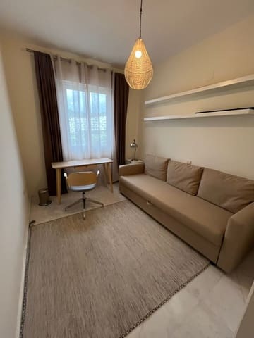 2 makuuhuone Huoneisto myytävänä paikassa Estepona mukana uima-altaan - 324 999 € (Ref: 9691469)