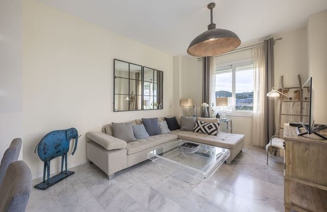 2 makuuhuone Huoneisto myytävänä paikassa Estepona mukana uima-altaan - 324 999 € (Ref: 9691469)