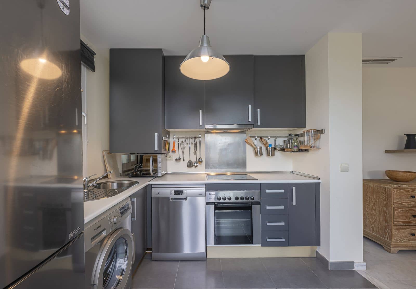 2 makuuhuone Huoneisto myytävänä paikassa Estepona mukana uima-altaan - 324 999 € (Ref: 9691469)