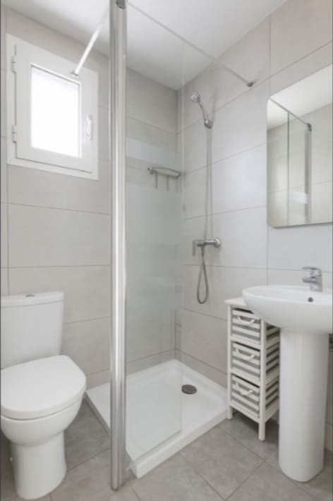 2 chambre Appartement à vendre à La Duquesa / Puerto de la Duquesa avec piscine - 195 000 € (Ref: 9721602)