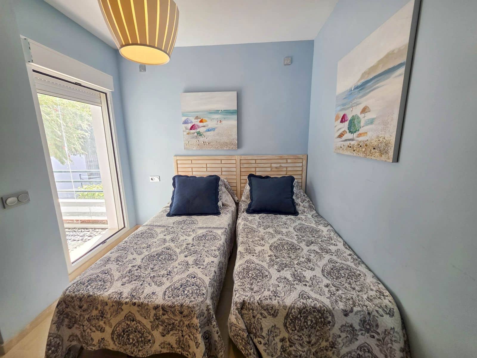 3 chambre Appartement à vendre à La Duquesa / Puerto de la Duquesa avec piscine - 375 000 € (Ref: 9733601)