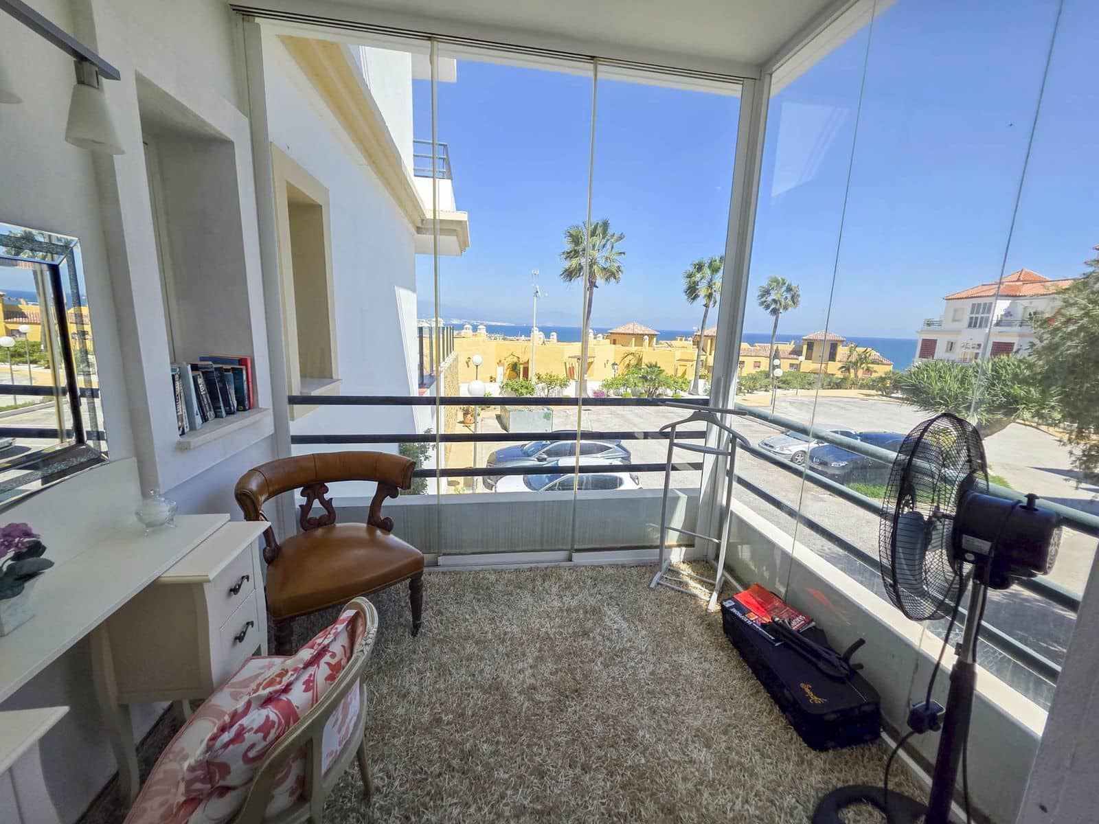 3 chambre Appartement à vendre à La Duquesa / Puerto de la Duquesa avec piscine - 375 000 € (Ref: 9733601)