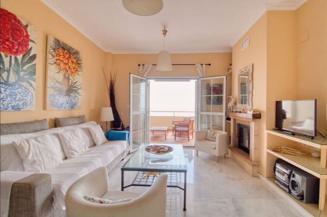 3 bedroom Apartment for sale in Manilva with pool - € 490,000 (Ref: 9736069)