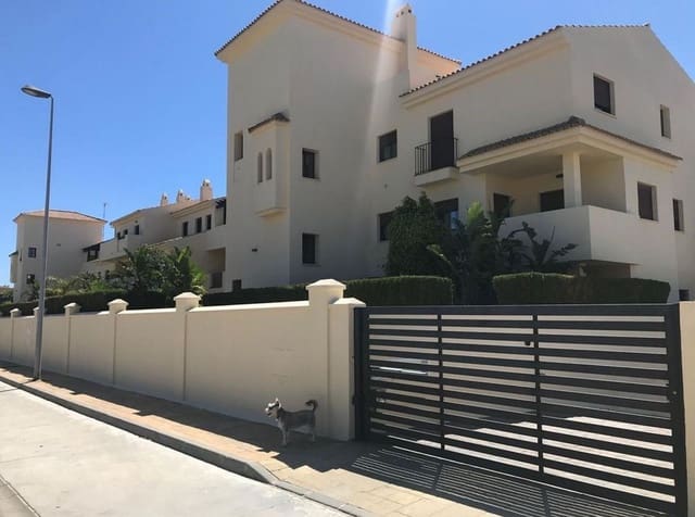 3 soveværelse Penthouse til salg i Manilva med swimmingpool garage - € 369.500 (Ref: 9736250)