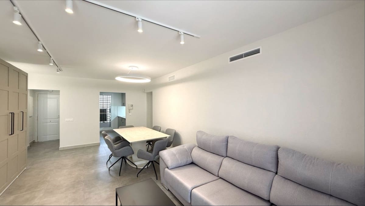 Apartamento de 2 habitaciones en El Paraiso en venta - 445.000 € (Ref: 9740172)