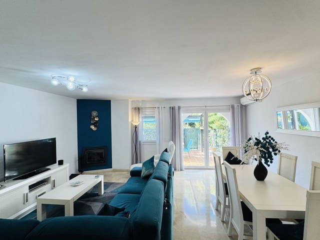 3 sypialnia Dom na sprzedaż w Casares z basenem - 440 000 € (Ref: 9745090)