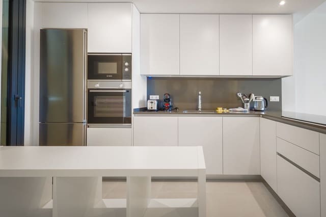 Apartamento de 2 habitaciones en La Cala de Mijas, Mijas en venta con piscina - 387.000 € (Ref: 9745116)