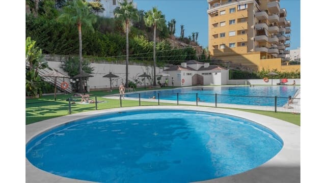 2 sovrum Lägenhet till salu i Estepona med pool - 400 000 € (Ref: 9745119)