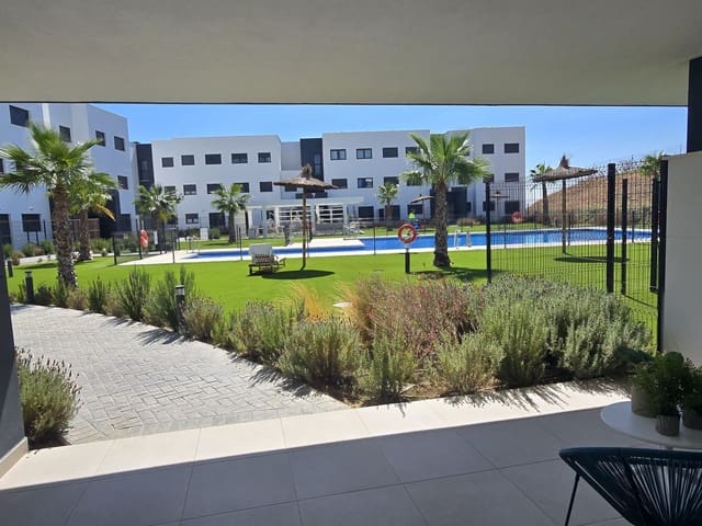 2 sovrum Lägenhet till salu i Estepona med pool garage - 395 000 € (Ref: 9745126)