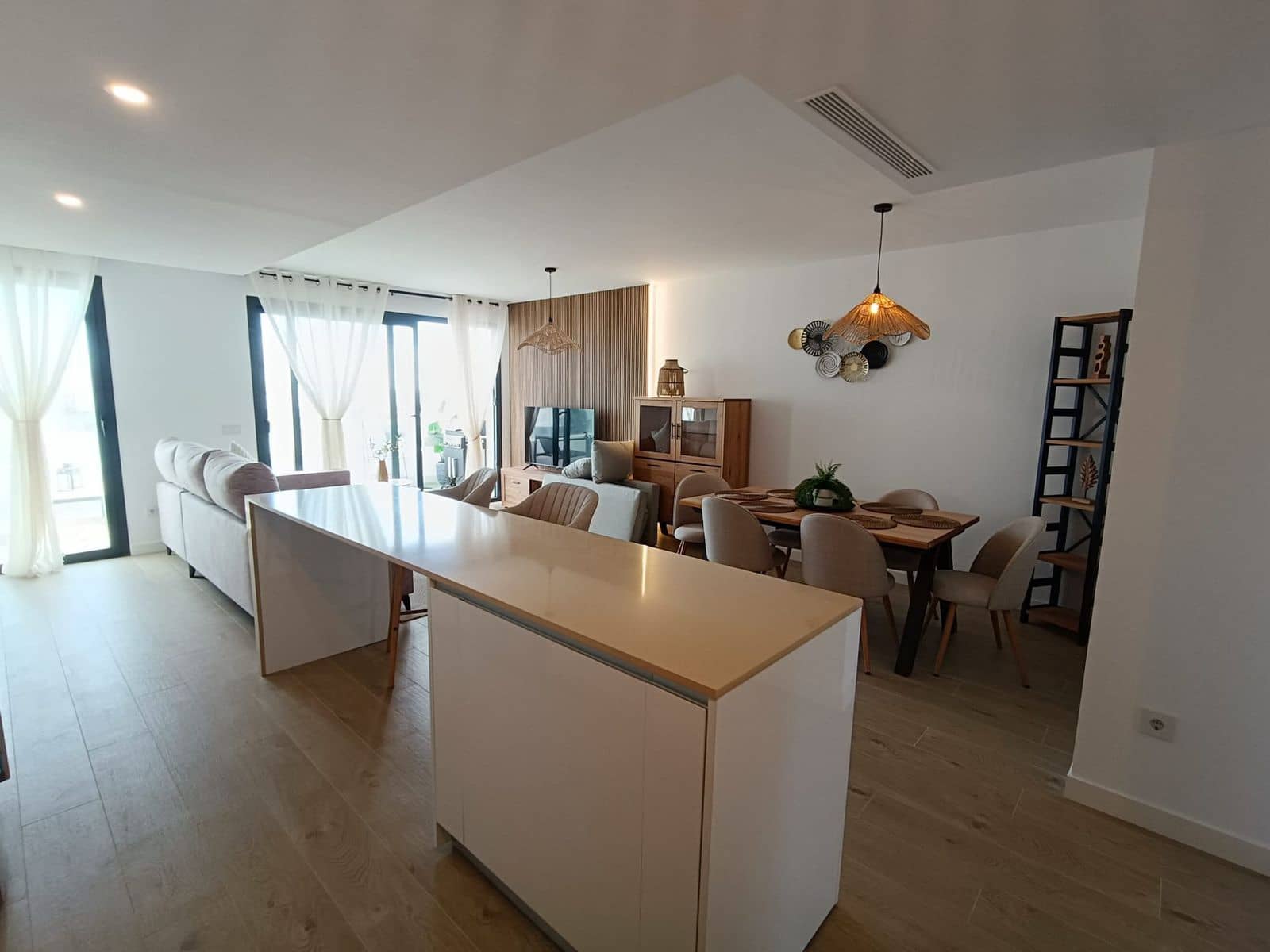 3 soverom Leilighet til salgs i Estepona med svømmebasseng garasje - € 499 000 (Ref: 9746731)