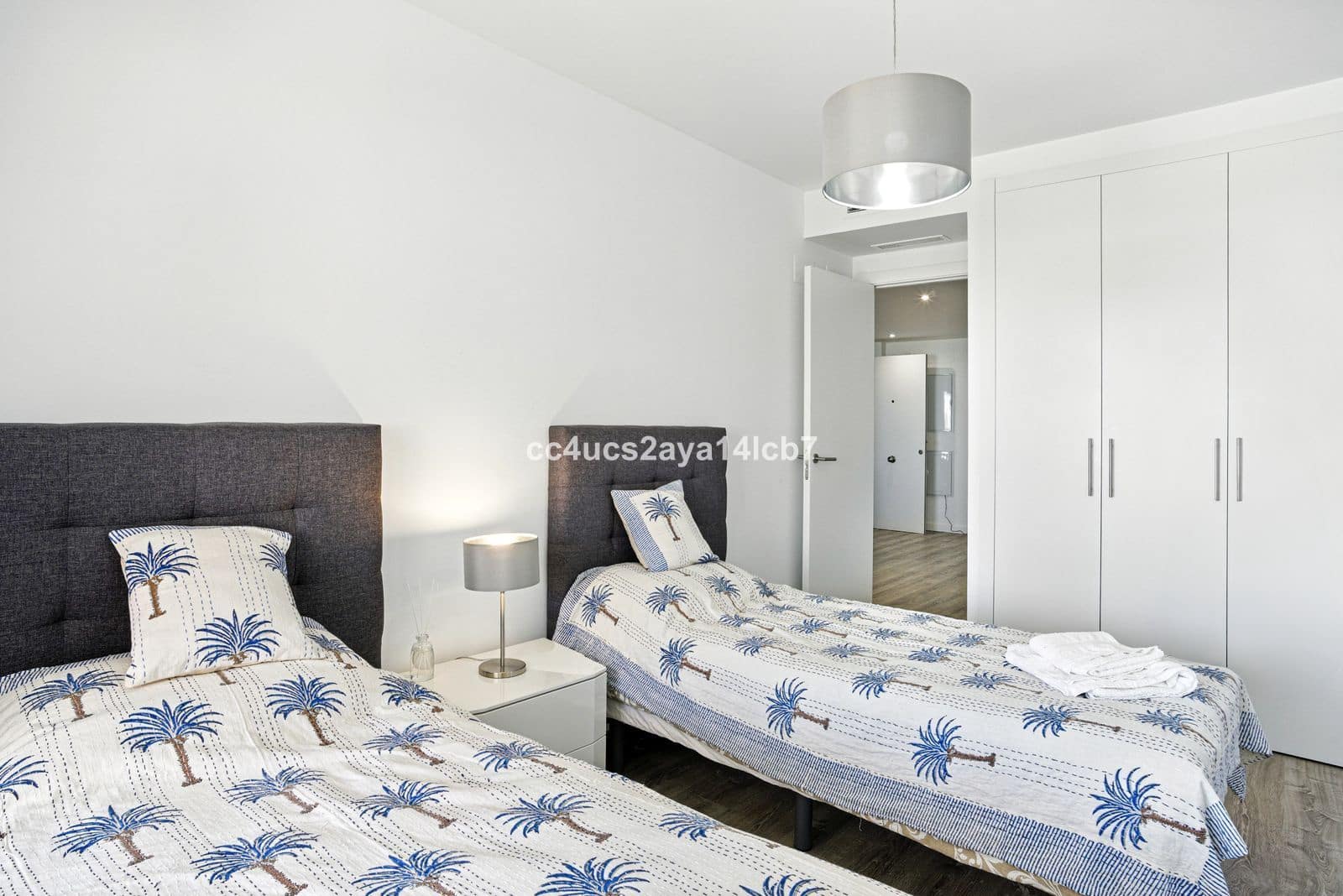 2 sypialnia Apartament na sprzedaż w Estepona z basenem - 385 000 € (Ref: 9747111)