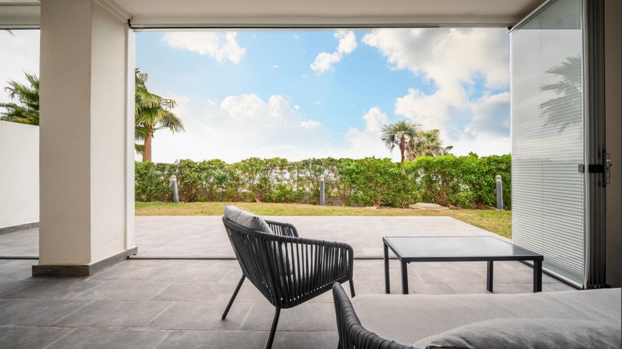 2 Zimmer Apartment zu verkaufen in Manilva mit Pool - 329.000 € (Ref: 9747219)