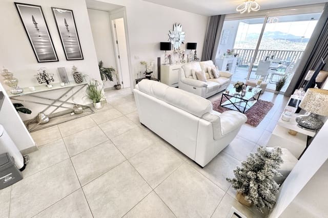 3 soveværelse Lejlighed til salg i La Cala de Mijas, Mijas med swimmingpool - € 499.000 (Ref: 9749254)