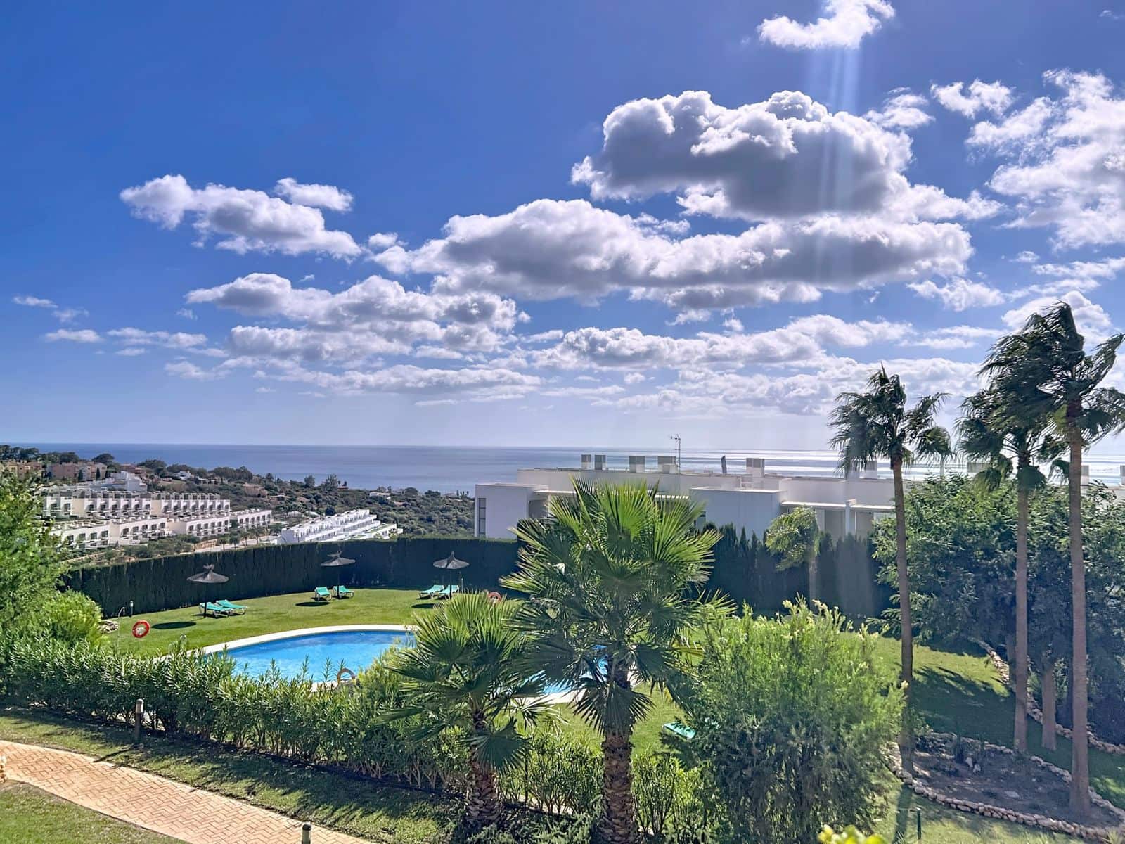 2 chambre Appartement à vendre à Manilva avec piscine garage - 439 000 € (Ref: 9749258)