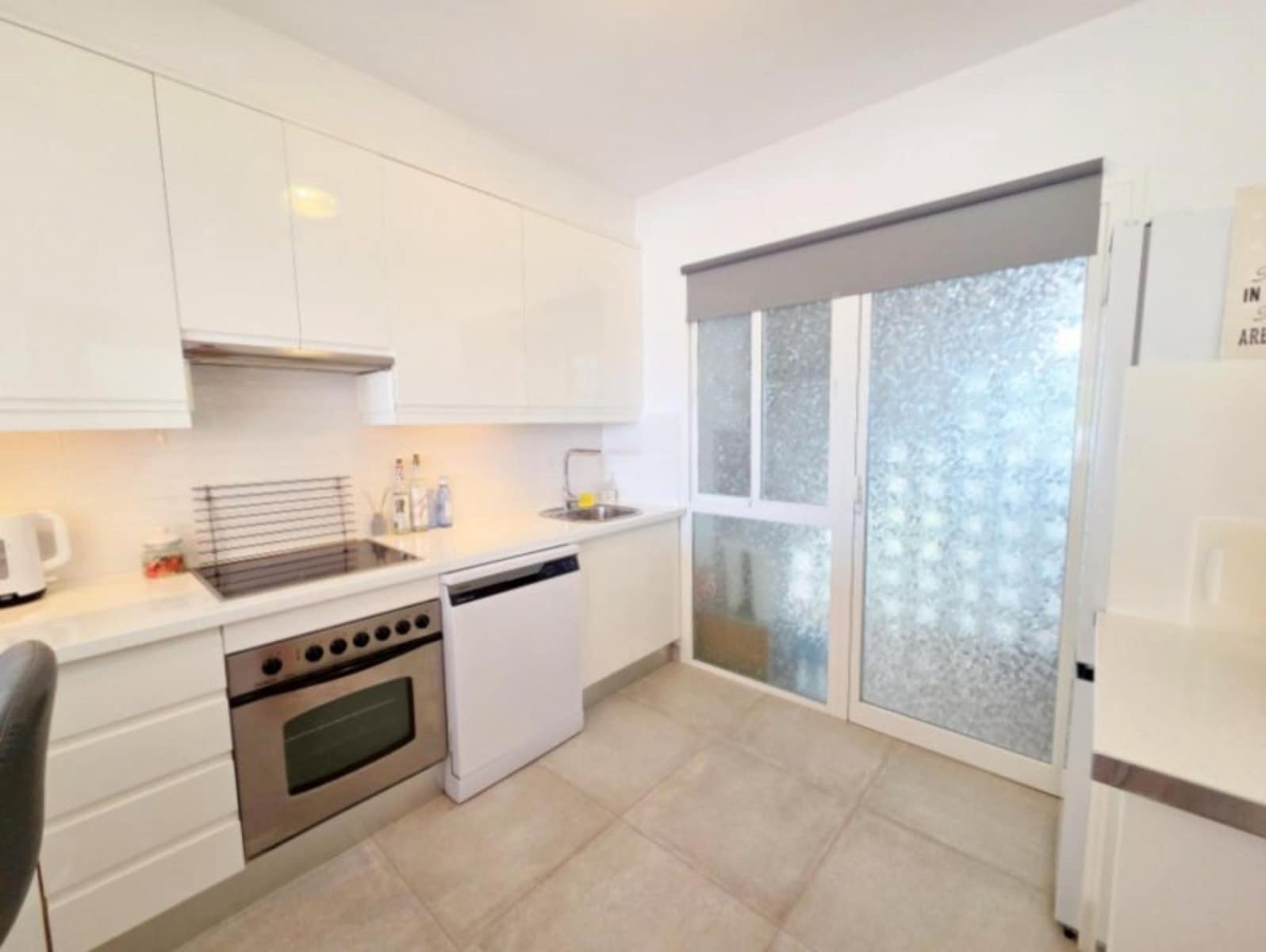 2 Zimmer Apartment zu verkaufen in La Duquesa / Puerto de la Duquesa mit Pool - 279.000 € (Ref: 9749373)