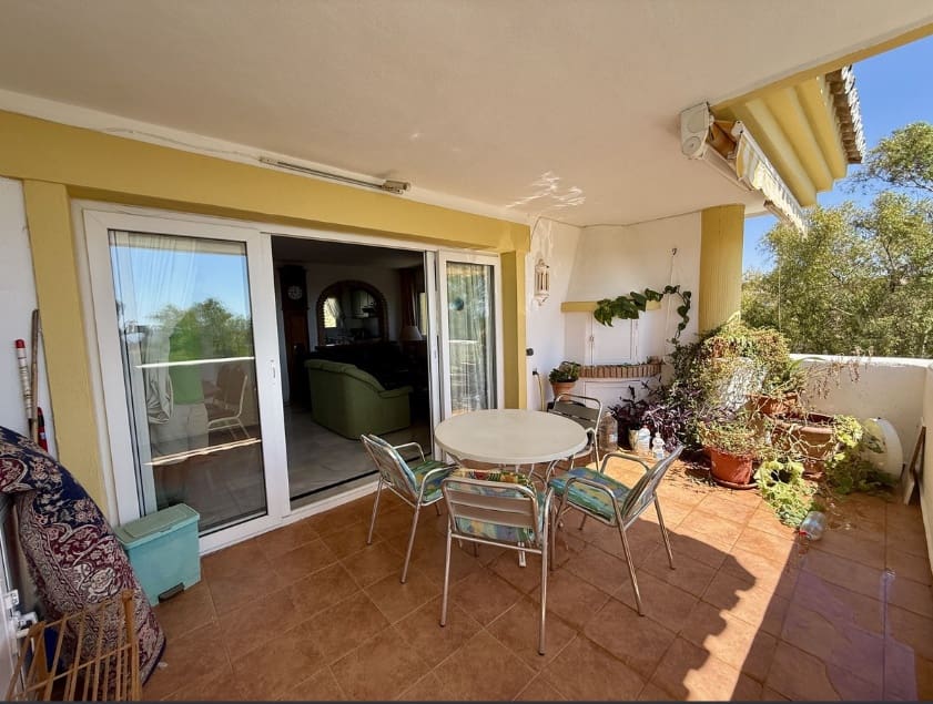 2 slaapkamer Penthouse te koop in Calahonda met zwembad - € 379.000 (Ref: 9753464)