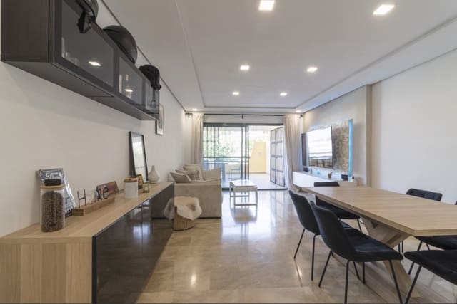 2 sovrum Lägenhet till salu i Selwo, Estepona med pool - 425 000 € (Ref: 9753475)