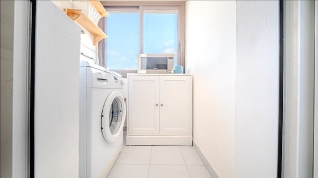 2 soverom Penthouse til salgs i La Duquesa / Puerto de la Duquesa, Manilva med svømmebasseng - € 359 000 (Ref: 9757900)