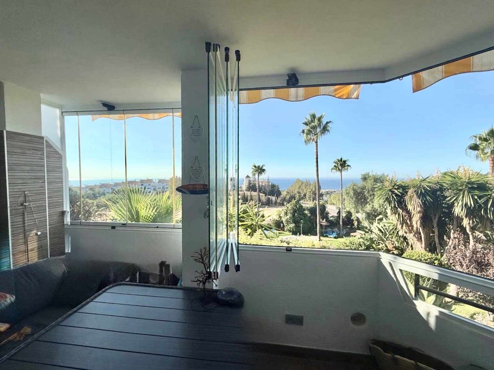 2 soveværelse Lejlighed til salg i Mijas Costa med swimmingpool garage - € 423.000 (Ref: 9759533)