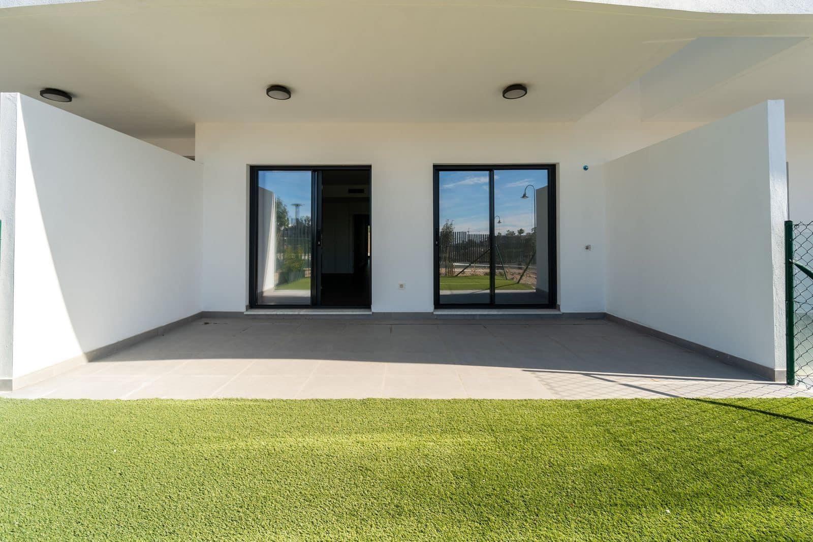 2 soveværelse Lejlighed til salg i Mijas Costa med swimmingpool garage - € 455.000 (Ref: 9761275)