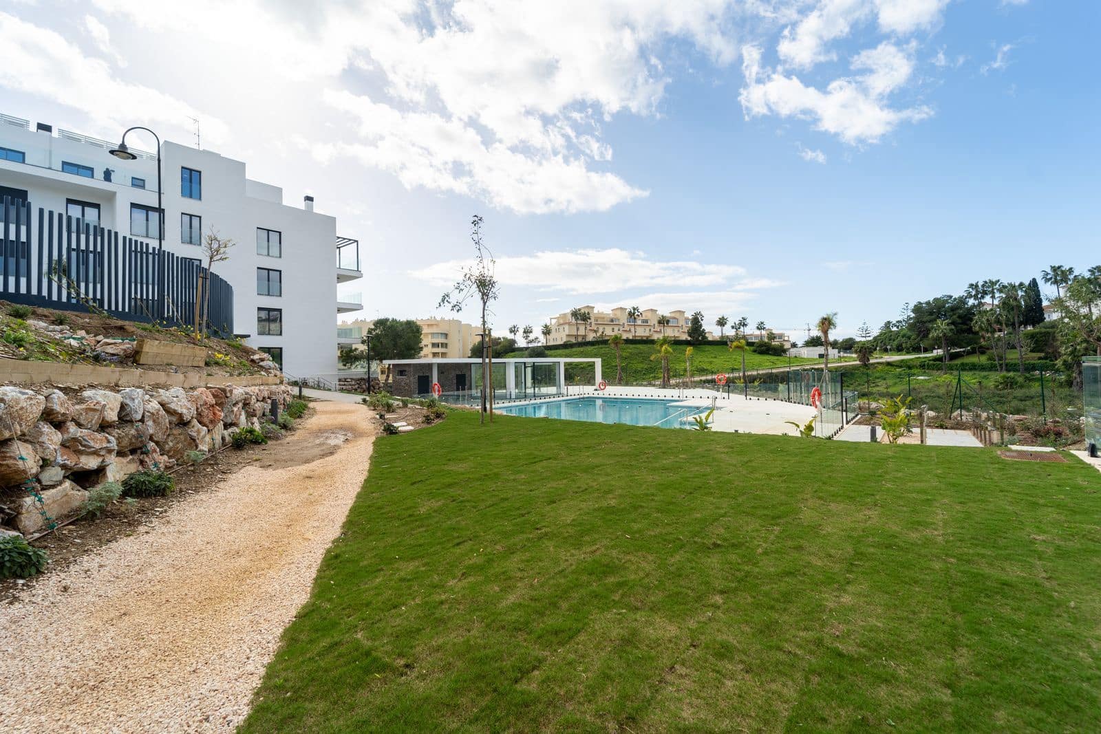 2 soveværelse Lejlighed til salg i Mijas Costa med swimmingpool garage - € 455.000 (Ref: 9761275)