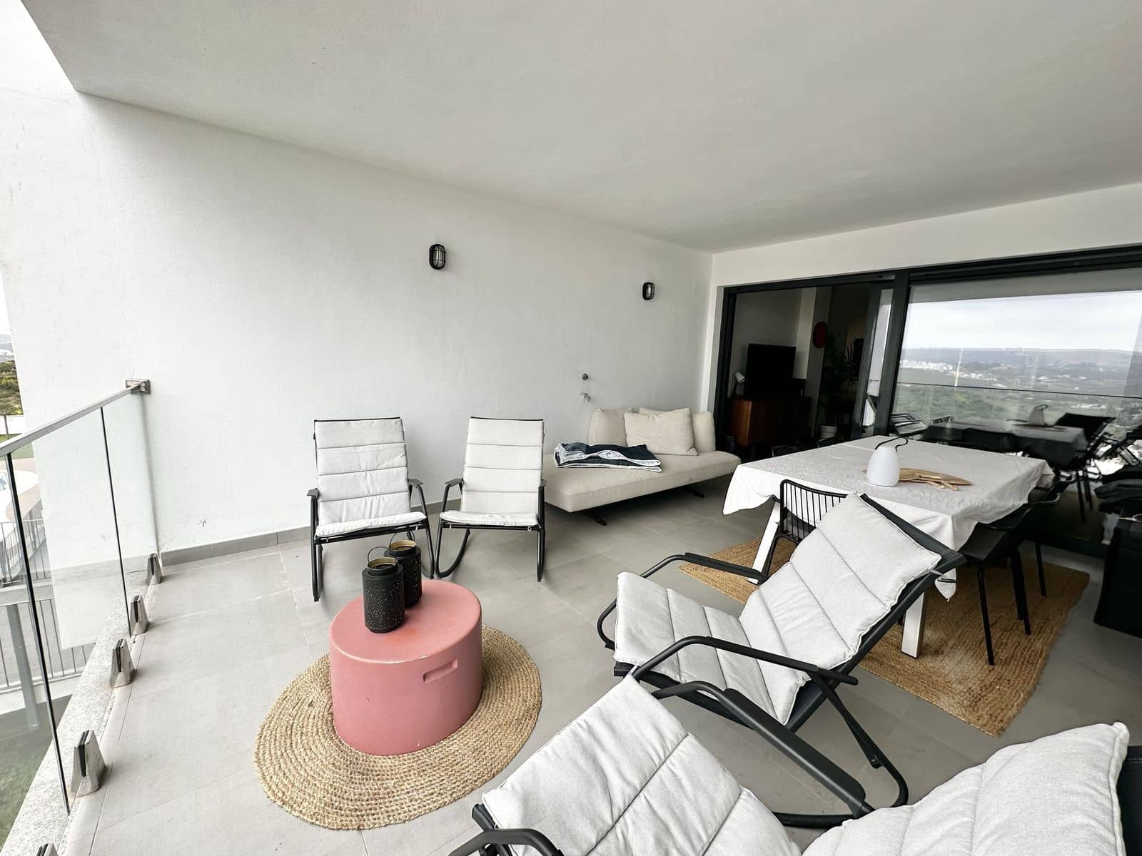 2 soverom Leilighet til salgs i La Duquesa / Puerto de la Duquesa med svømmebasseng garasje - € 375 000 (Ref: 9761320)