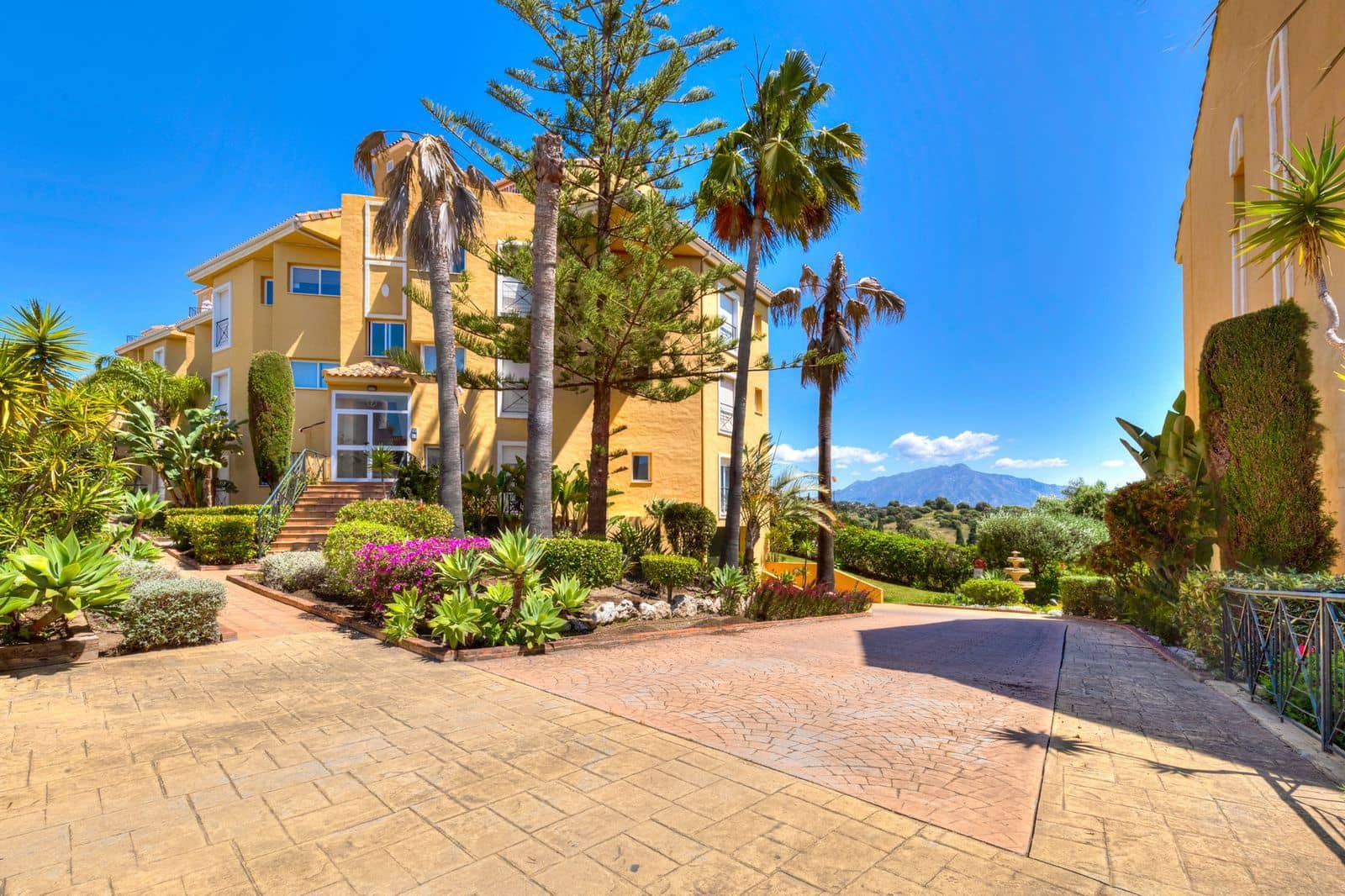 2 sovrum Lägenhet till salu i Bel-Air med pool garage - 299 000 € (Ref: 9761392)