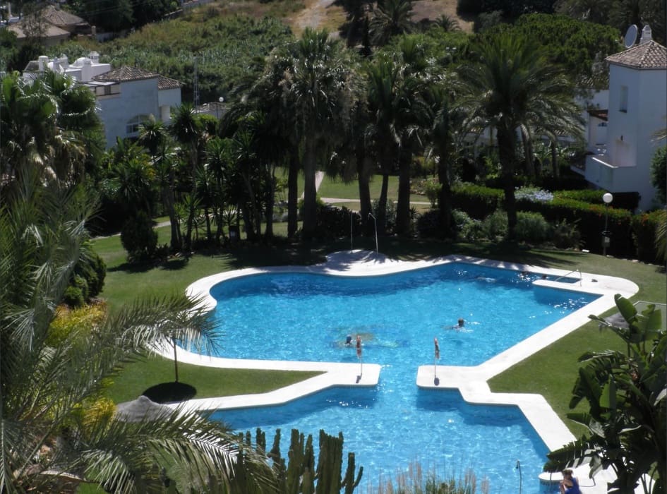 5 soveværelse Byhus til salg i Estepona med swimmingpool - € 435.000 (Ref: 9762418)