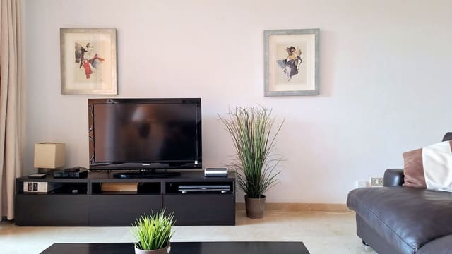 2 slaapkamer Appartement te koop in La Duquesa / Puerto de la Duquesa, Manilva met zwembad - € 484.000 (Ref: 9763936)