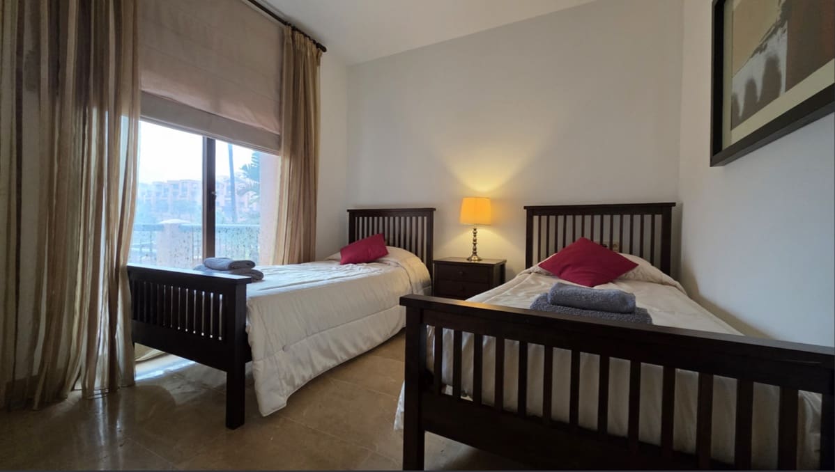 3 slaapkamer Appartement te koop in La Duquesa / Puerto de la Duquesa - € 329.000 (Ref: 9771913)