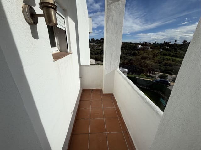 3 quarto Penthouse para venda em Selwo, Estepona com piscina garagem - 375 000 € (Ref: 9771940)