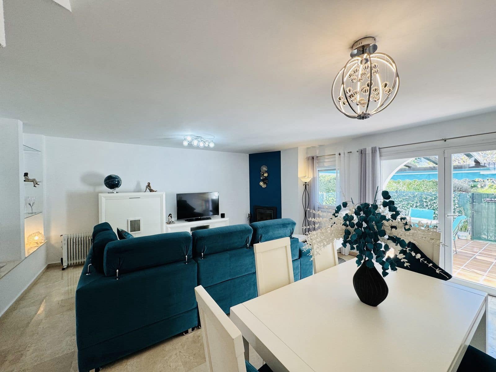 3 sypialnia Dom na sprzedaż w Casares z basenem - 440 000 € (Ref: 9778815)