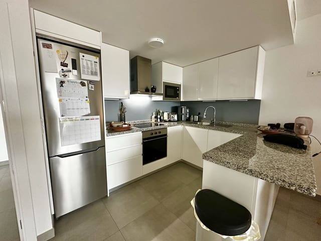 2 quarto Apartamento para venda em La Duquesa / Puerto de la Duquesa, Manilva com piscina garagem - 375 000 € (Ref: 9781314)