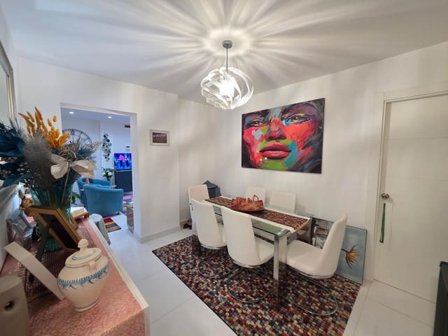 3 quarto Apartamento para venda em La Duquesa / Puerto de la Duquesa, Manilva - 370 000 € (Ref: 9782030)