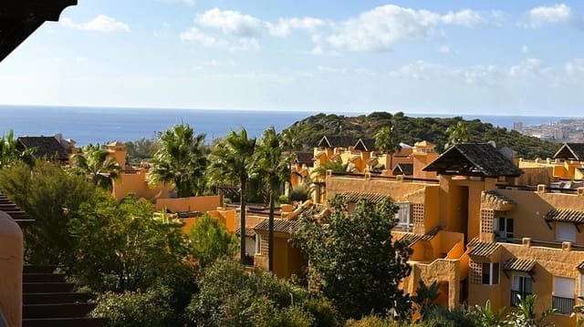 3 soveværelse Penthouse til salg i Casares med swimmingpool - € 355.000 (Ref: 9783764)
