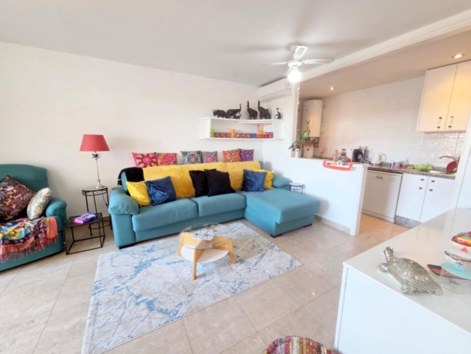 2 soveværelse Lejlighed til salg i La Duquesa / Puerto de la Duquesa med swimmingpool - € 265.000 (Ref: 9795172)