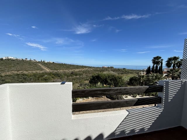 2 makuuhuone Huoneisto myytävänä paikassa La Duquesa / Puerto de la Duquesa, Manilva - 226 000 € (Ref: 9795196)